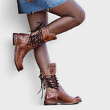 Aruna - Stylish and Cozy Boots