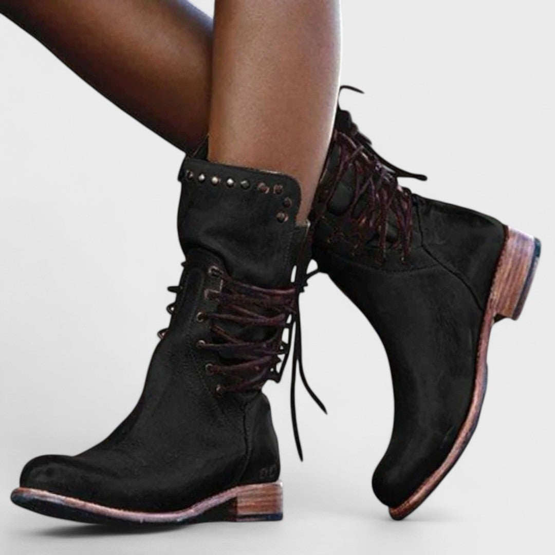 Aruna - Stylish and Cozy Boots