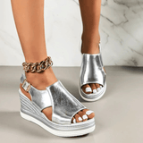 Baylie - Chic Metallic Sandals