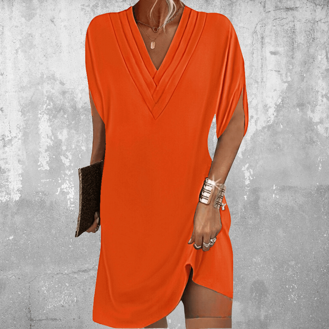 Minetta - Chic Dress with Concealed Belly Design