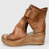 Karline - Timeless Wedge Sandals