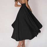Elara - Chic Minimalist Dress