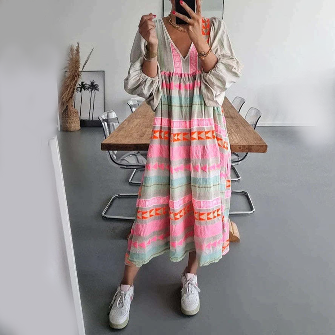 Jessenia - Relaxed Bohemian Dress