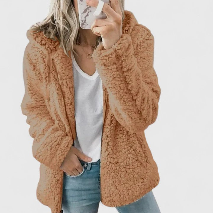 Hylenyahh | Cozy Coat