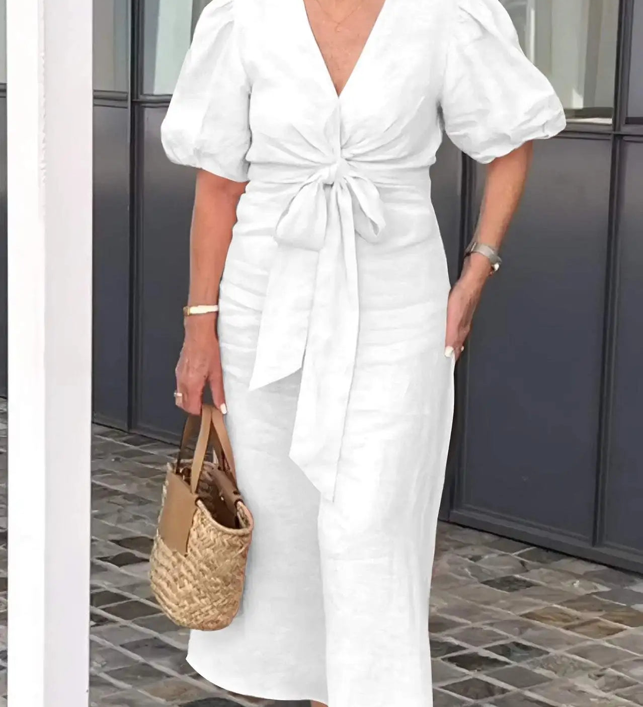 LYNORA | Chic V-Neck Midi Dress
