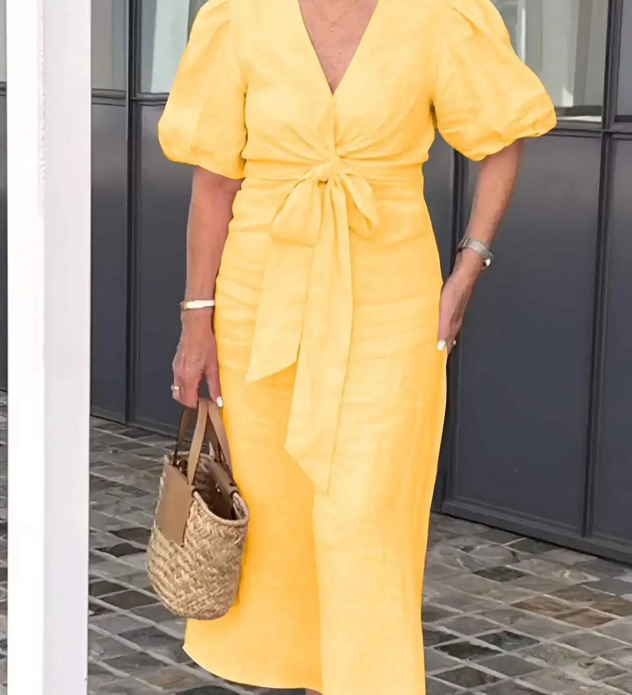 LYNORA | Chic V-Neck Midi Dress