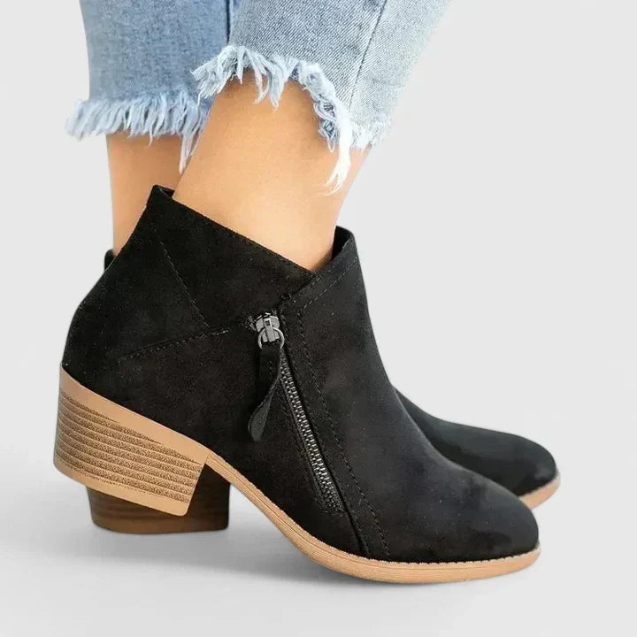 Auryziah | Orthopedic Footwear