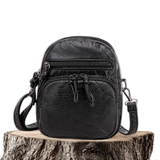 Sara™ Simplicité Leather Bag