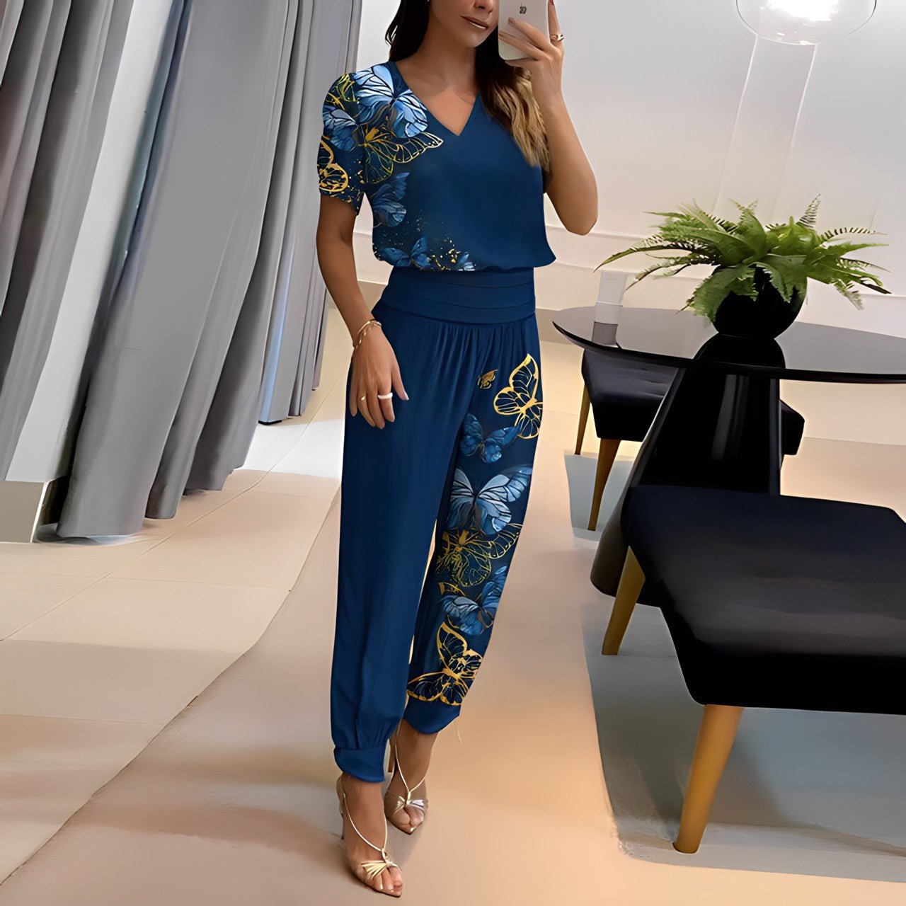 Daphne - Chic and Fashionable Ensemble
