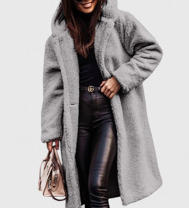 Brionyssa | Chic Elegance Coat