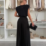 Marian - Chic Pleated Outfit