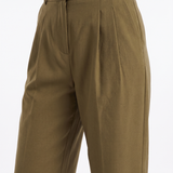Svätava | High-Waisted Wide-Leg Pleated Trousers